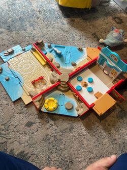 Pokemon play center