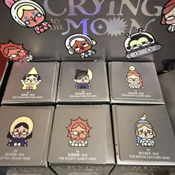 CRYBABY CRYING TO THE MOON MINI FIGURE **SEE DESCRIPTION**