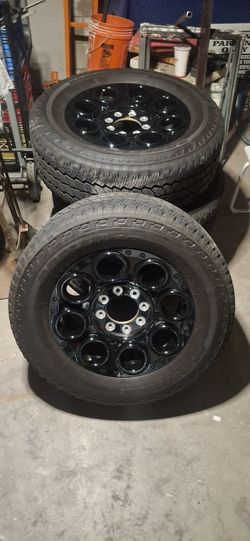 2024 Ford E250 Rims Like New $1000 Obo Pick Up Only Center Caps And Screws