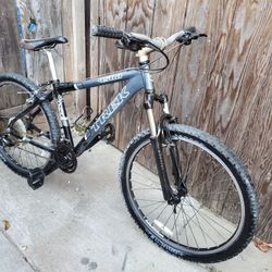Trek 4500  good Condition  Tires  and Brakes  Good Works Everything 