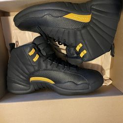 Jordan 12 “black taxi” Size 10