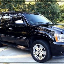  2007 Chevrolet Tahoe LTZ - Exceptional Power and Style