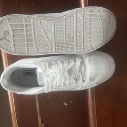 Women’s Sneakers