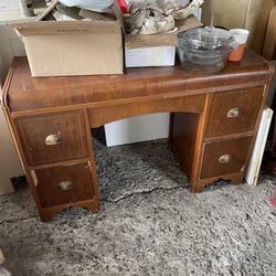 Cute Vintage Dressing Table