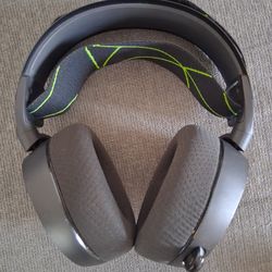 Steelseries Acrtic 7x  Headset w Dongle