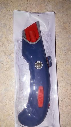Uline comfortable grip box cutter