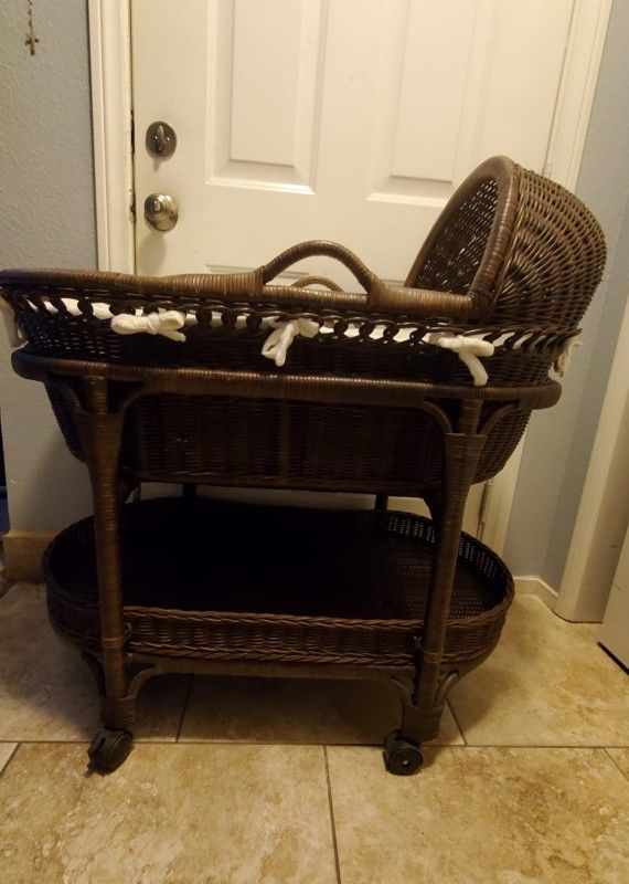 Pottery Barn Dark Brown Wicker for Sale in San Jacinto, CA