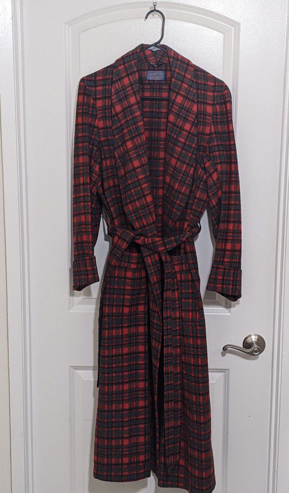 Vintage Pendleton Sir Pendleton Men's Pure Virgin Wool belted robe Small USA