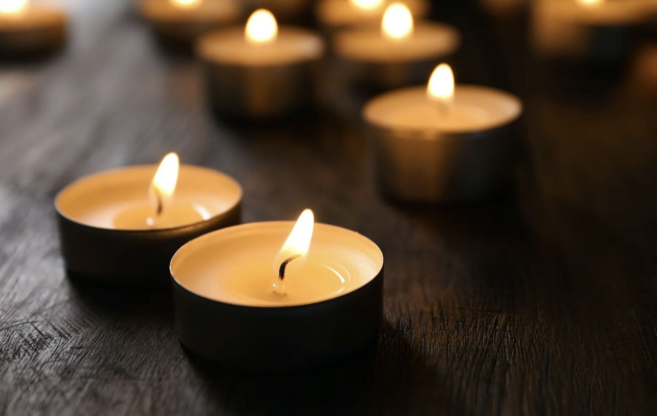 Amari 100 Tea Lights Unscented
