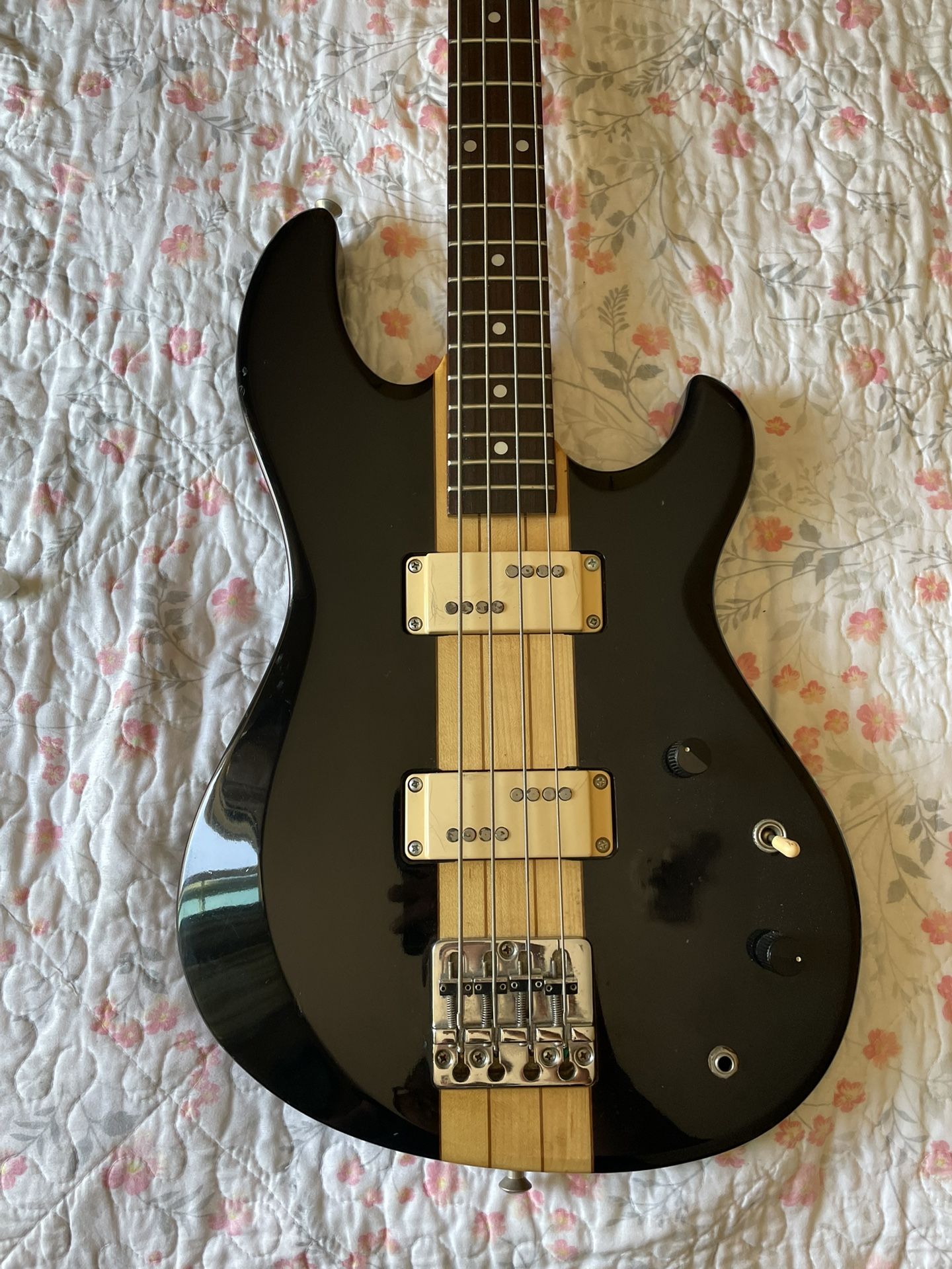 Aria Pro2 Thor Sound TSB-Black'n Gold Vintage Made In Japan Aria