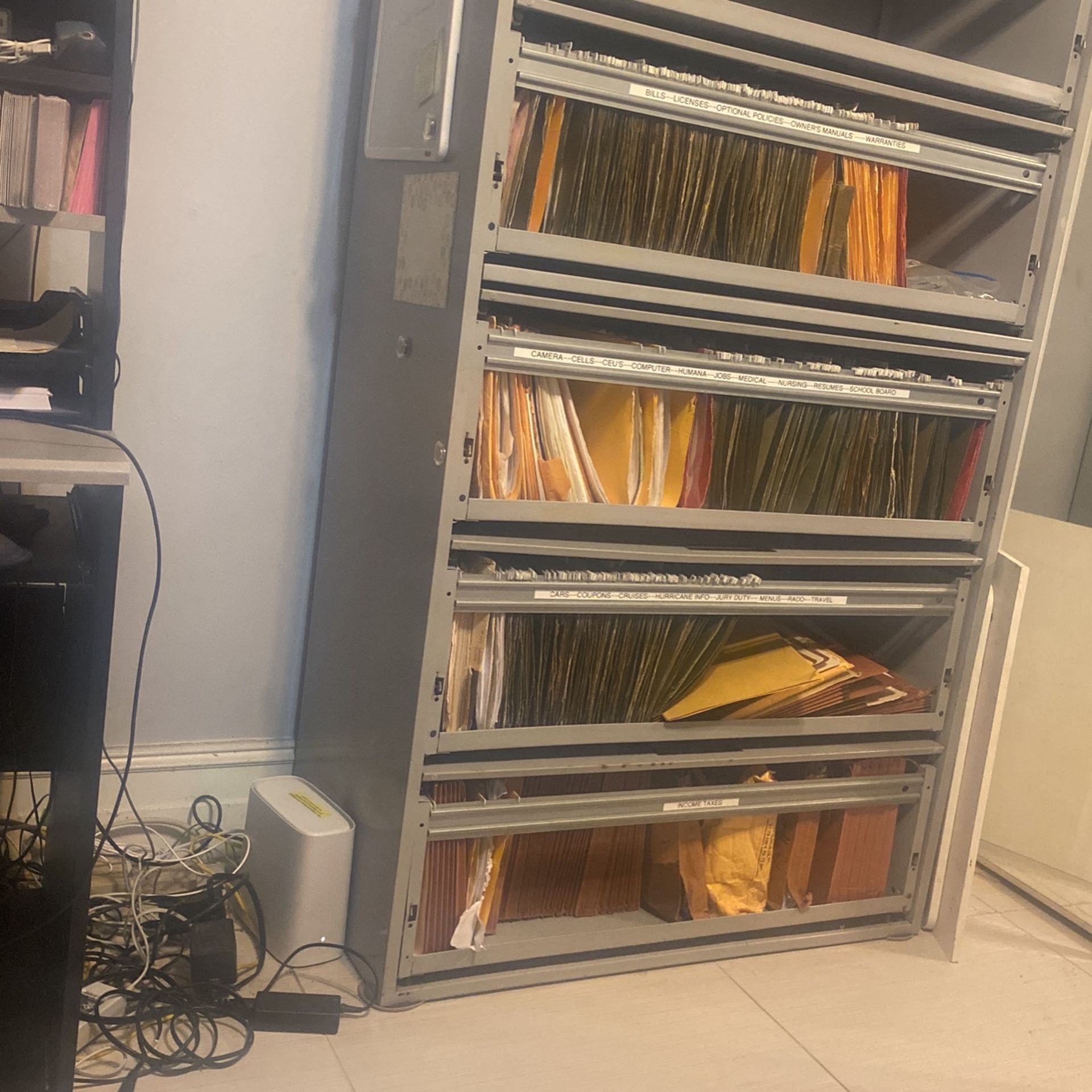 Horizontal 5 Drawer File Cabinet