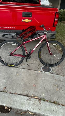 Burgundy Se big flyer