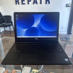 Dell 15” Laptop. i3, 8gb RAM, 512gb SSD. In perfect condition. Super fast. Great for work or school.