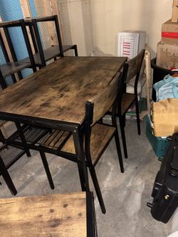 Table With Chairs And Bench Seat