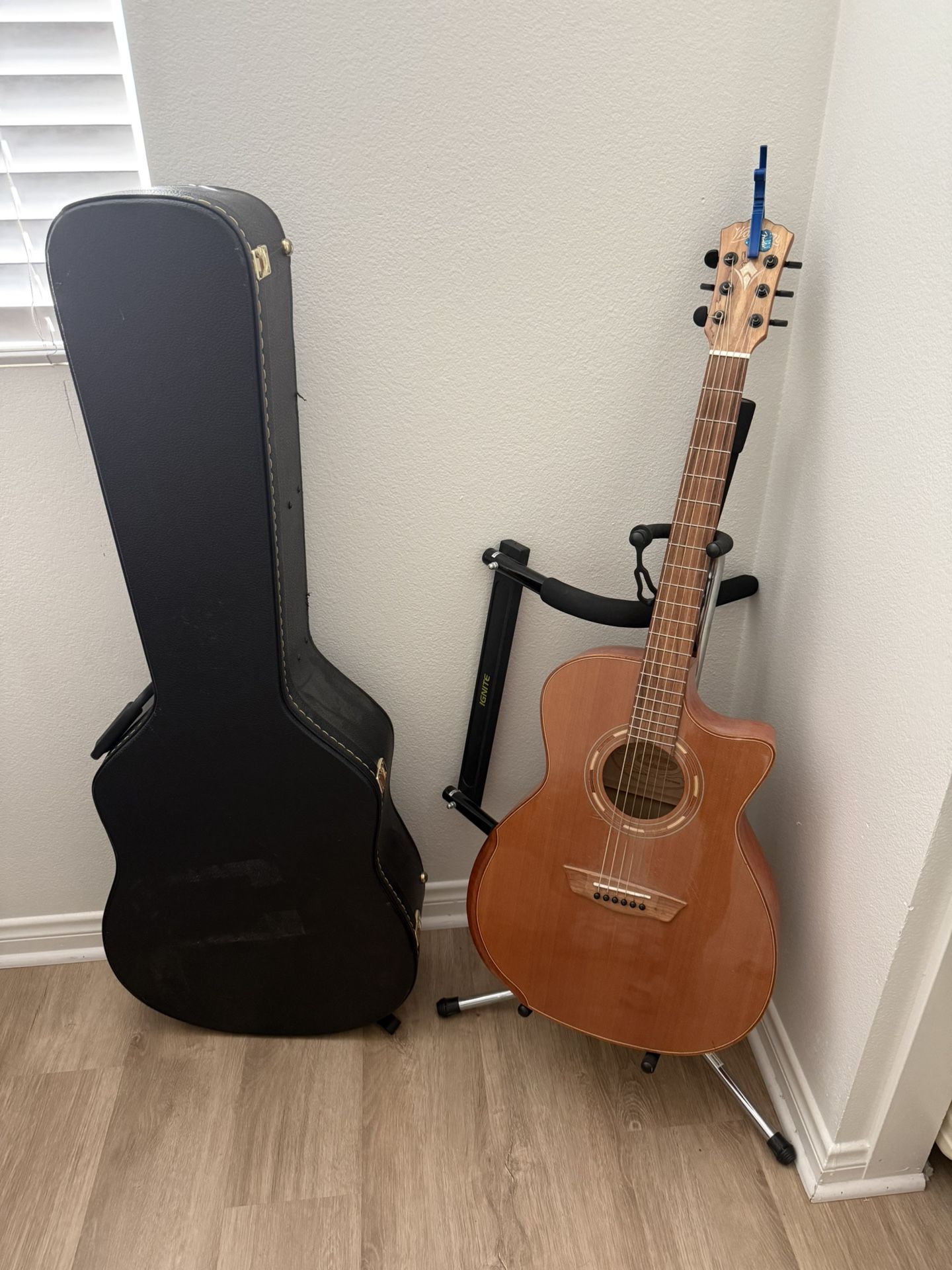 Washburn WCG55CE Acoustic-Electric Guitar