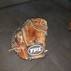 Louisville Tps Softball Glove