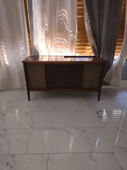 Admiral Stereophonic Vinyl Player