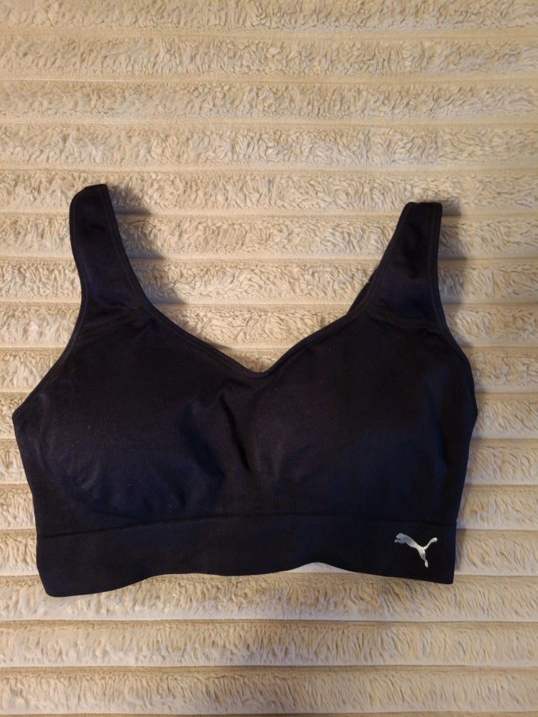 Puma Sports Bra. Large. Removable Pads. Not Worn. Comfortable wide band.