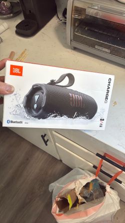 JBL charge 6 speaker