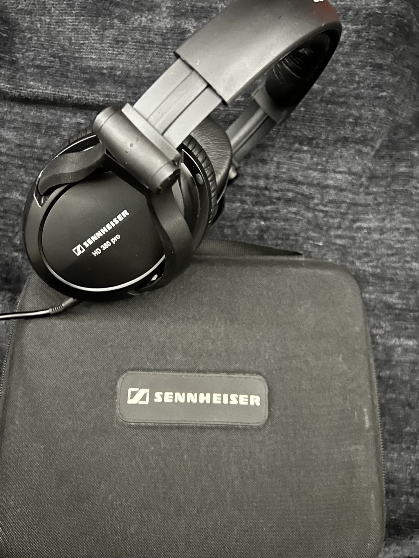 Sennheiser HD 380 Pro With Case