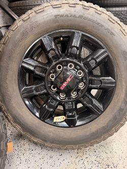 GMC Sierra AT4 2500 8 Lug 20 Inch Takeoffs OEM Wheels