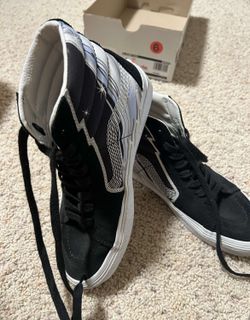 Vans Never Worn Size 6