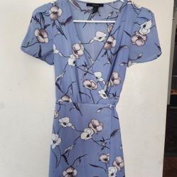 Women's Floral Tie Dress Size Small