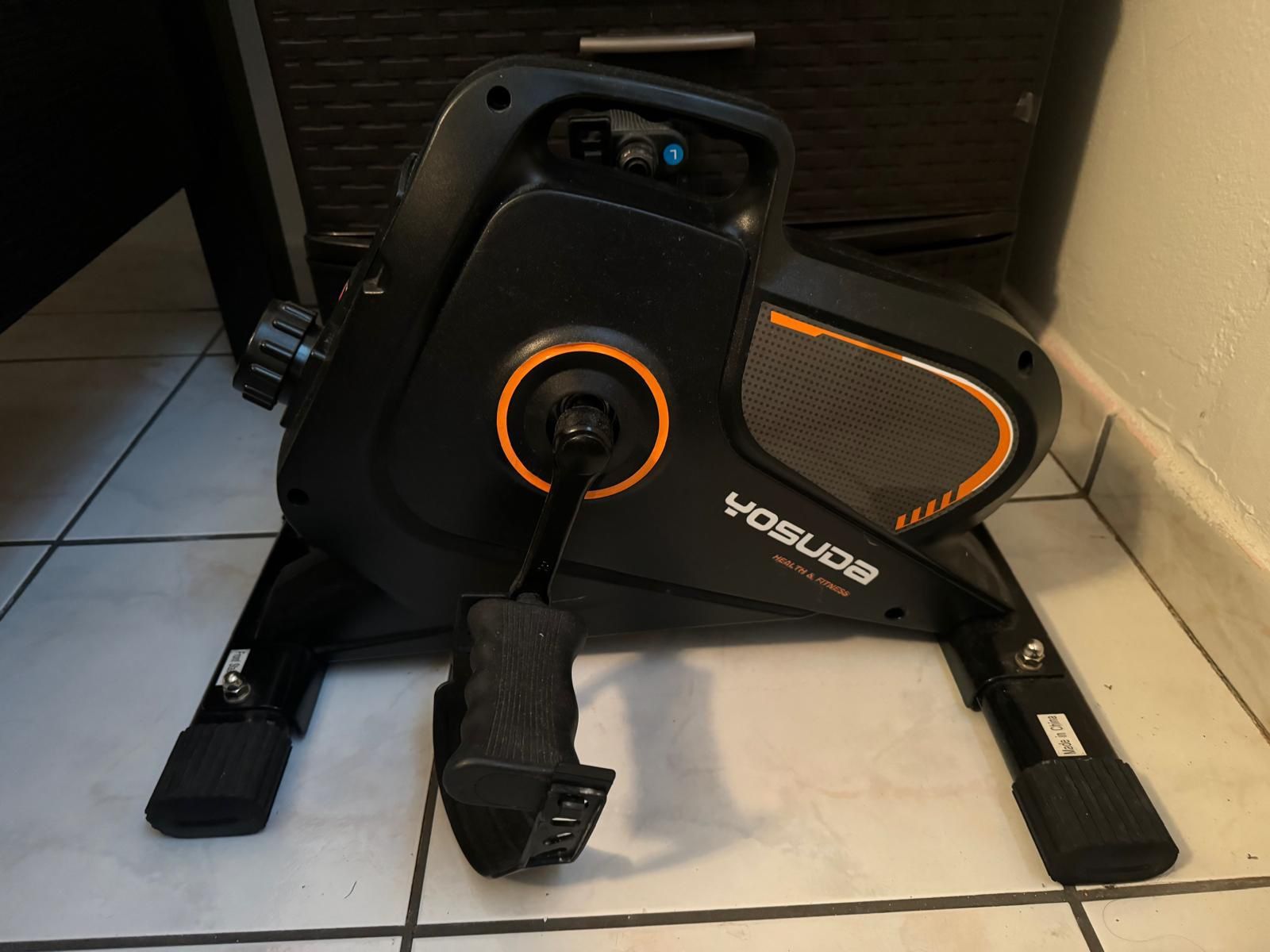 New Under Desk Bike Pedal Exercise Magnetic Mini Exercise Leg