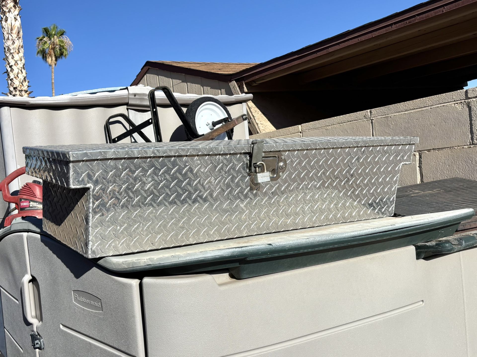 Locking Truck Tool Box