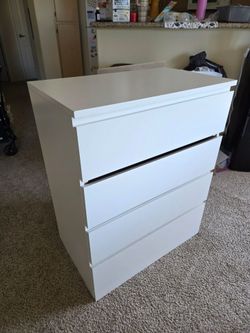 IKEA Malm 4 Drawer Dresser Good Condition
