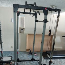 Power Cage With Pulley Attachment