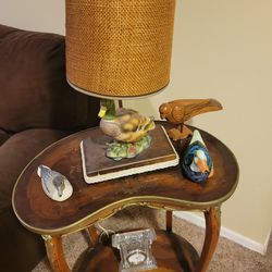 Antique Inlay Table(300)..duck Lamp