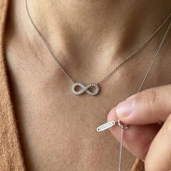 Tiffany & Co. Infinity Pendant Necklace in Platinum (PT950) with Diamonds