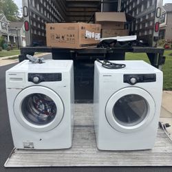 Whirlpool Gray washer and dryer set 325