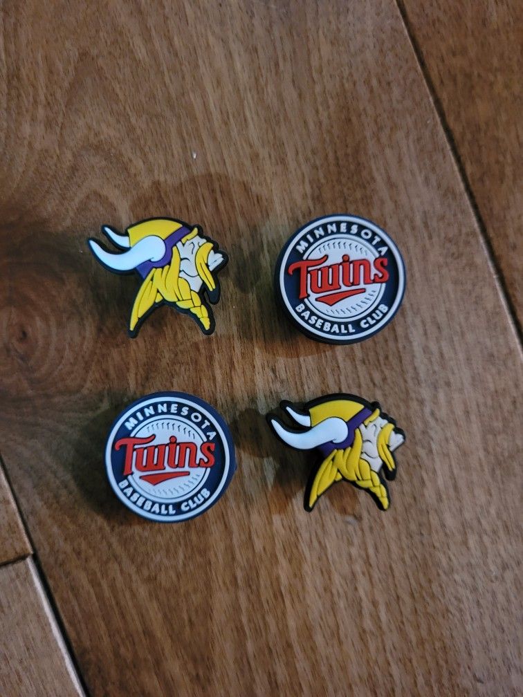Lot Of 4 Minnesota Sport Team Shoe Charms