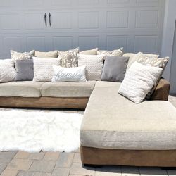 Sectional Sofa / Chaise 