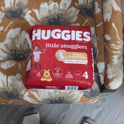 Size 4 HUGGIES 