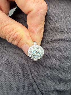 Vvs1 4 ct engagement/cocktail ring