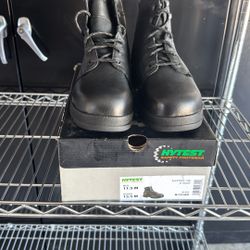 Safety boots