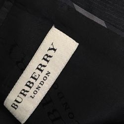 Burberry Suit For Men’s 