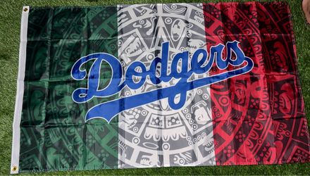 Dodgers flag size 5’x3’