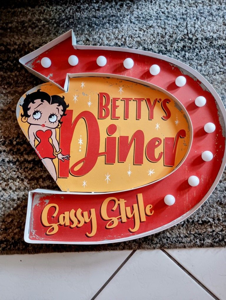 Retro Style Betty Boop Light Up Sign 