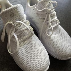 Adidas Women’s 9 Brand New 