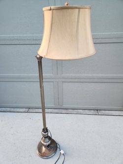 floor lamp
height: 59"
works good
$15