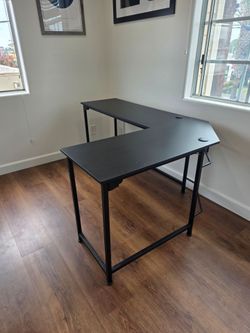 Black L-Shaped Corner Desk