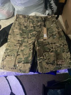 To big lmk size 33 and yes they are real have receipt