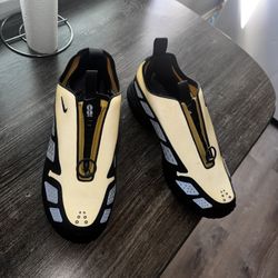 Nike Air Max SDNR Saturn Golds