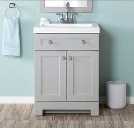 Glacier Bay
Everdean 25 in. Single Sink Pearl Gray Bath Vanity with White Cultured Marble Top (Assembled)