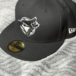 Toronto Blue Jays New Era Black With White And Black 59FIFTY Fitted Hat 7 3/4