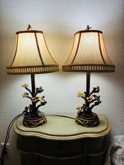 Gorgeous Antique Lamps With Hummingbirds